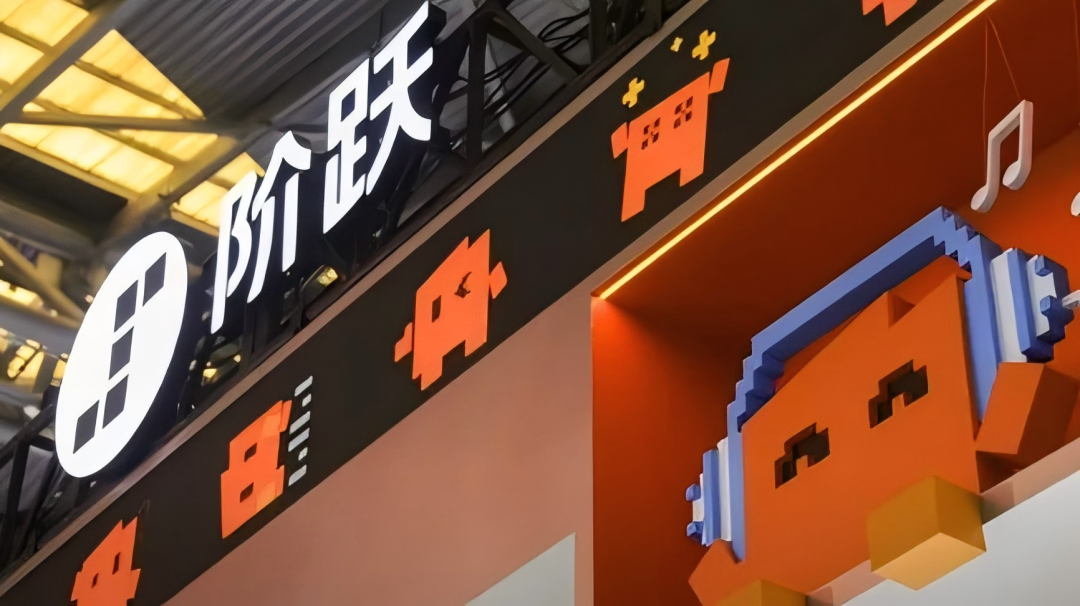 阶跃星辰Step 5 Preview一度冲进开源第二，第一梯队位置为何还不稳